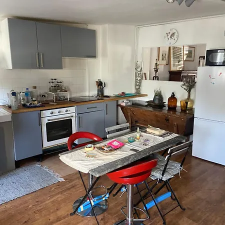 6 Couchages En Plein Coeur De Village Neauphle-le-Chateau
