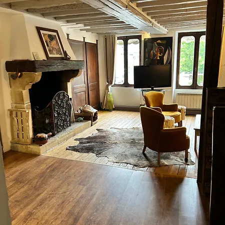 6 Couchages En Plein Cœur De Village Séjour chez l'habitant Neauphle-le-Château
