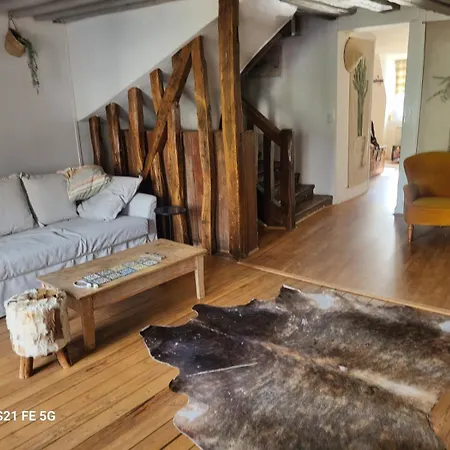 6 Couchages En Plein Cœur De Village * Neauphle-le-Château